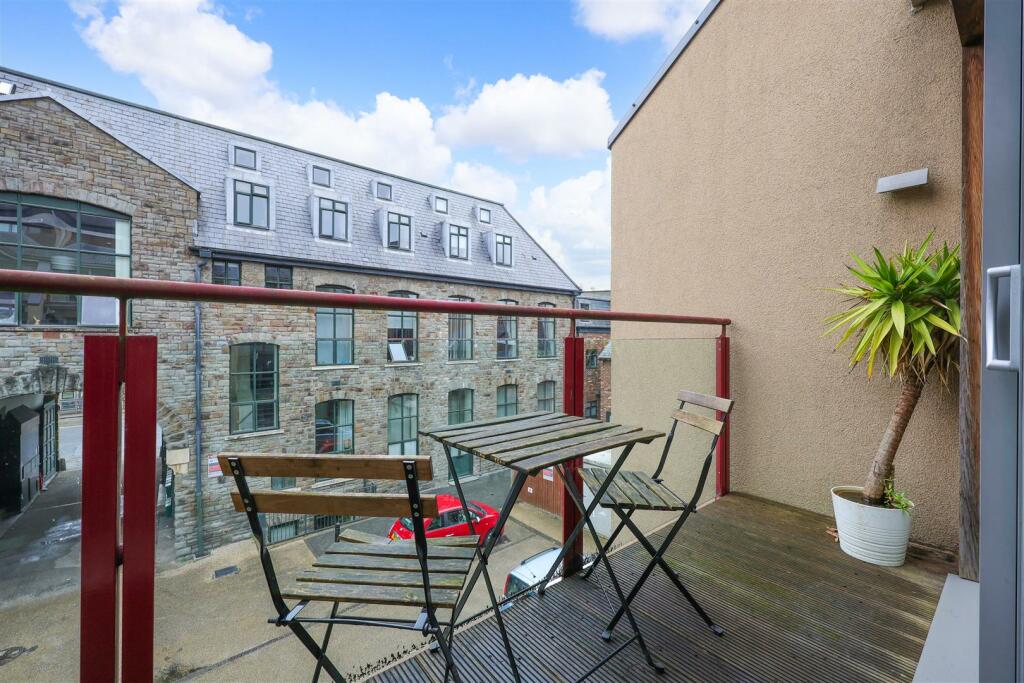 37 The Refinery 10.JPG