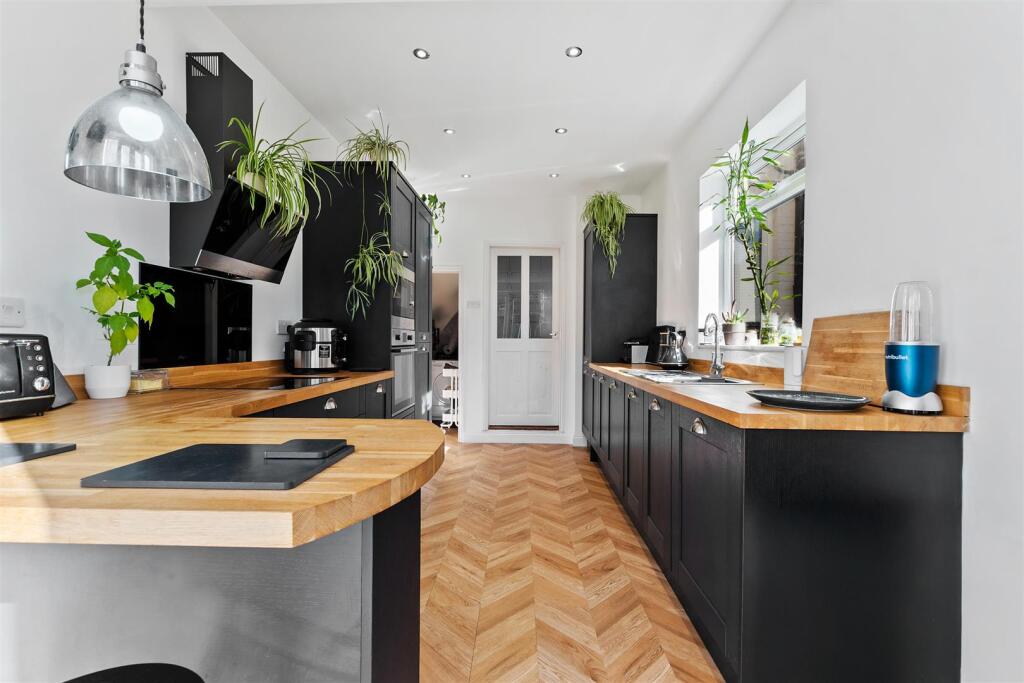 Kitchen/Breakfast Room