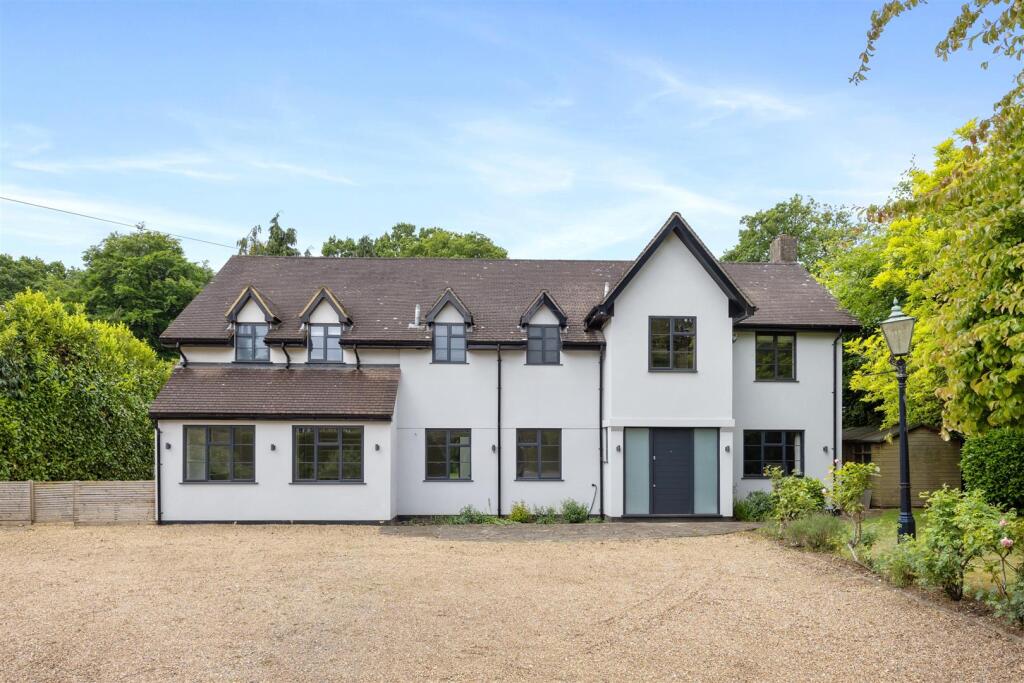 Warren Drive, Tudor House-032.jpg