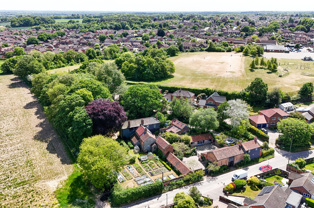 1-682f56a03c9bd-1...