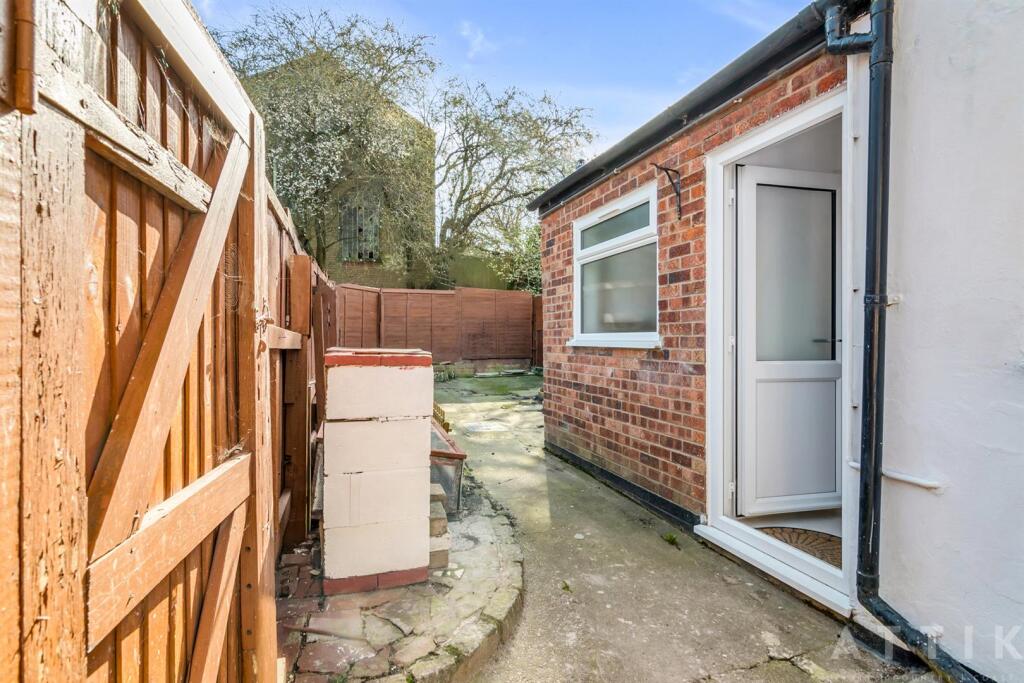 53 Branford Road, Norwich, NR3 4QD (19).jpg