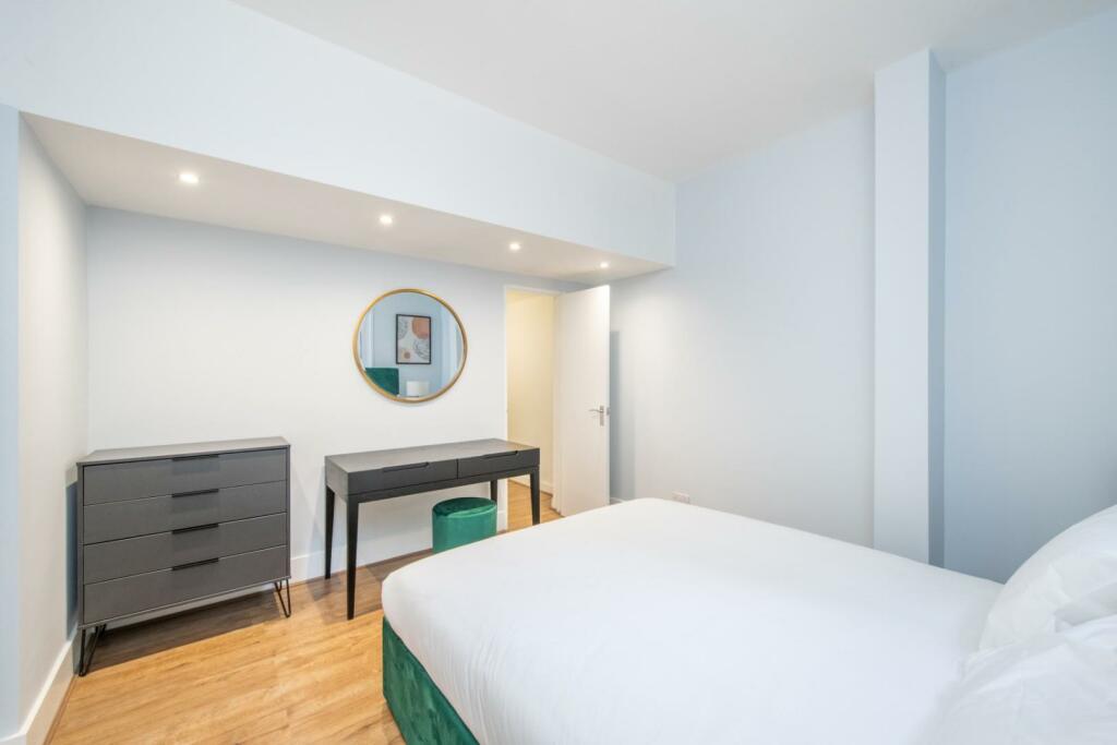 BEDROOM 3.jpg