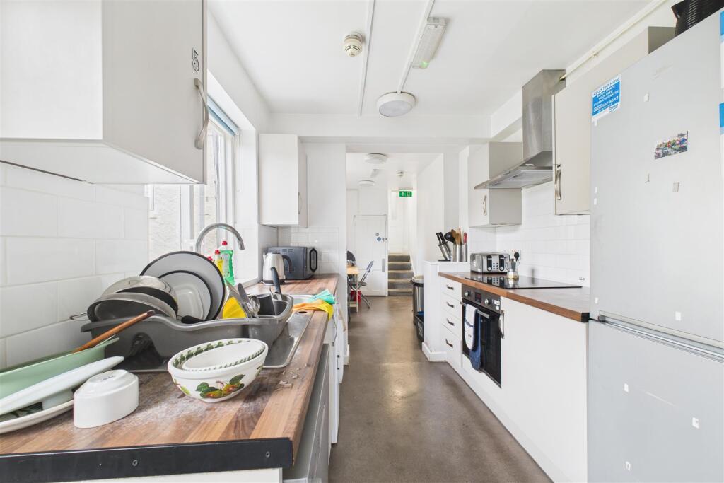 11 Osborne Villas, Kingsdown, Bristol BS2 8BP | Fr