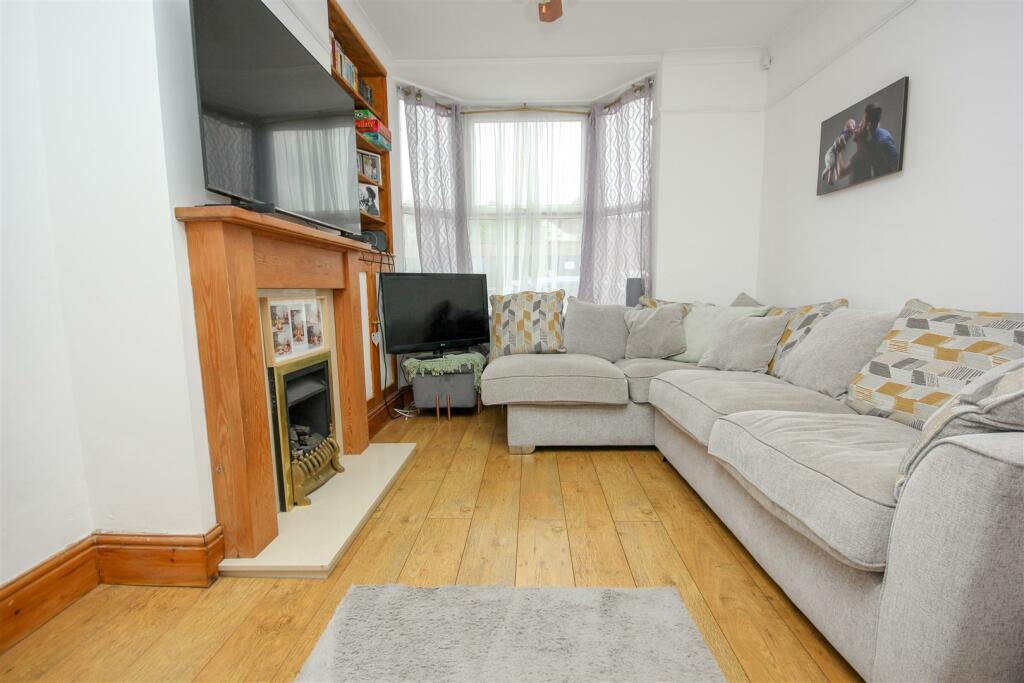Lounge.jpg