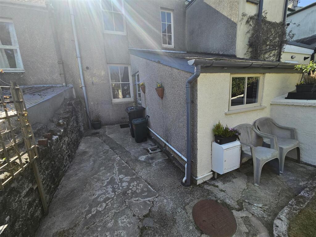 Rear Courtyard.jpg