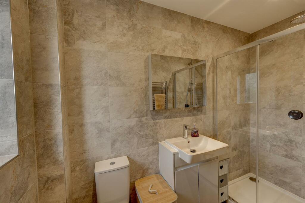 Bedroom Two Ensuite