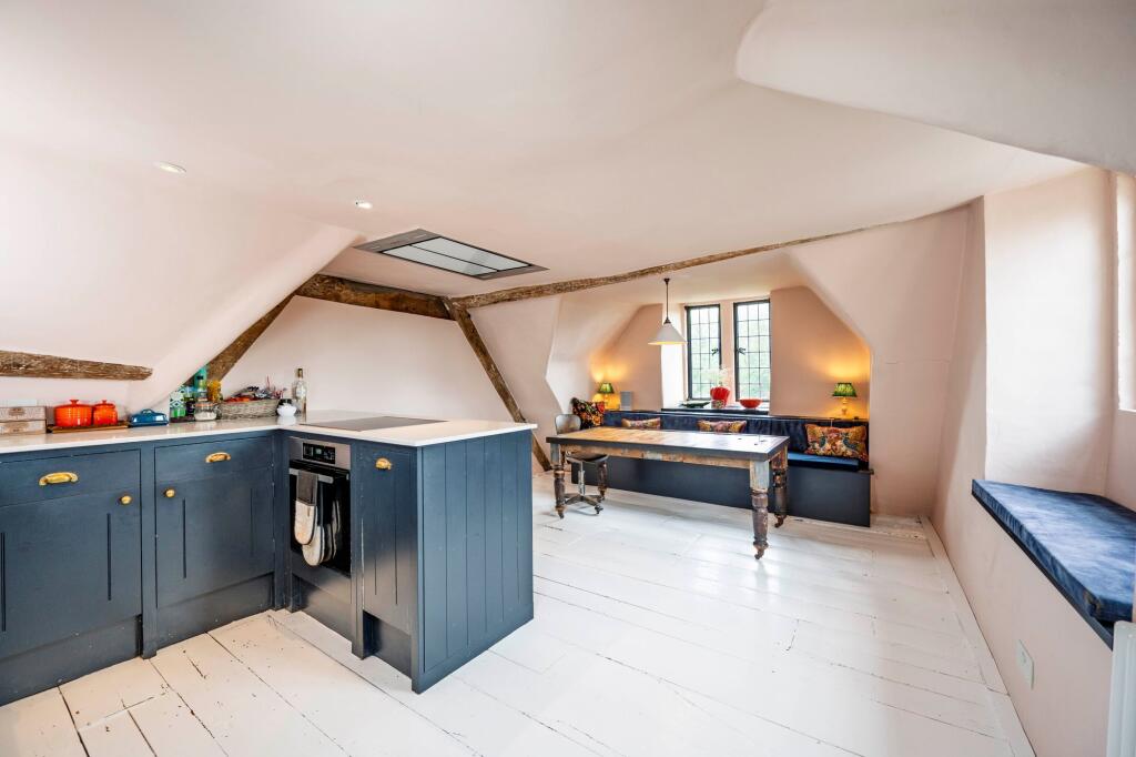 Kitchen &amp; Dining Room