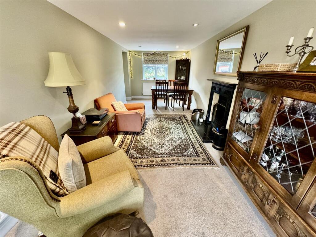 Dining/ sitting Room