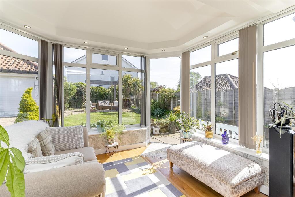 Snug and Conservatory - C.jpg