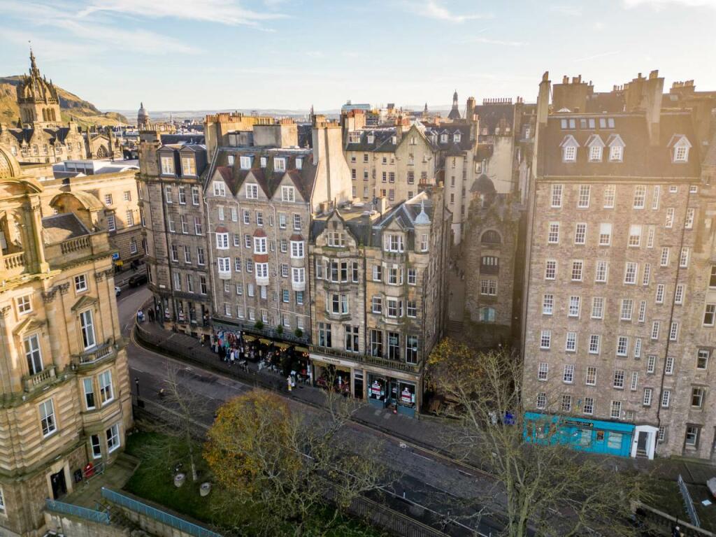 71884_NorthBankStree