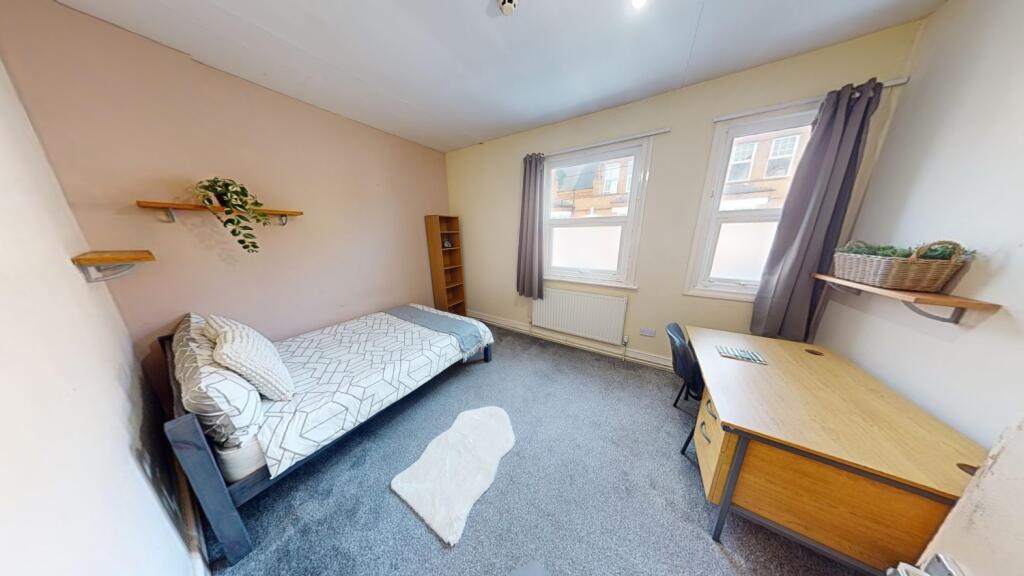 102-Foxhall-Rd-Bedroom 3