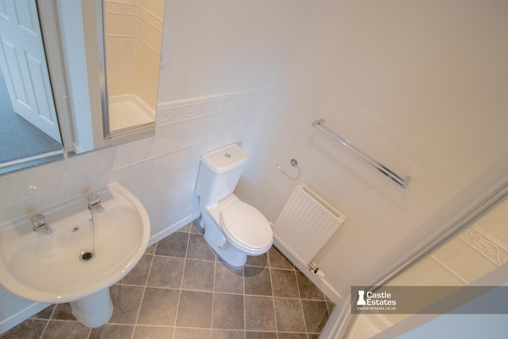 En-Suite 1