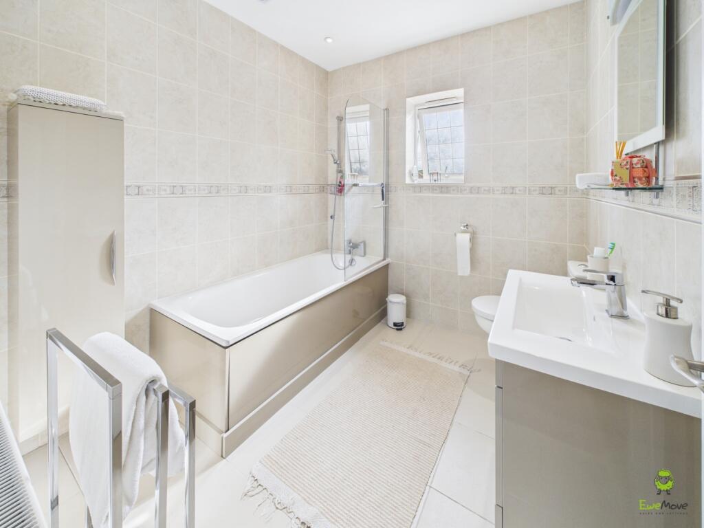 Presented by Robert at EweMove Bexleyheath and Dar