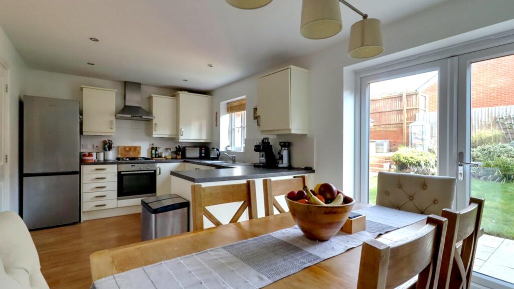Kitchen 1