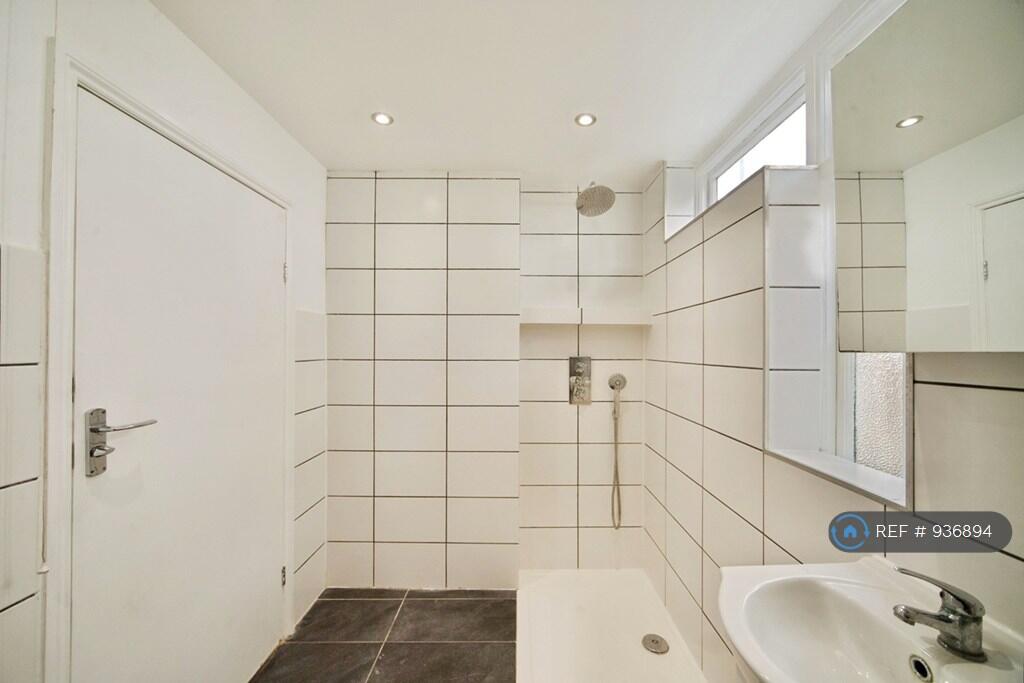 Ground Floor Bathroom