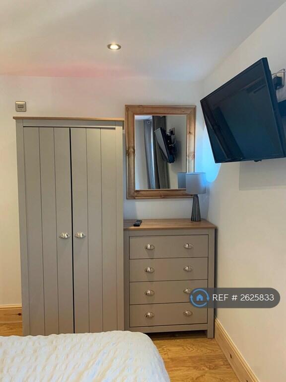 Double Bedroom 2