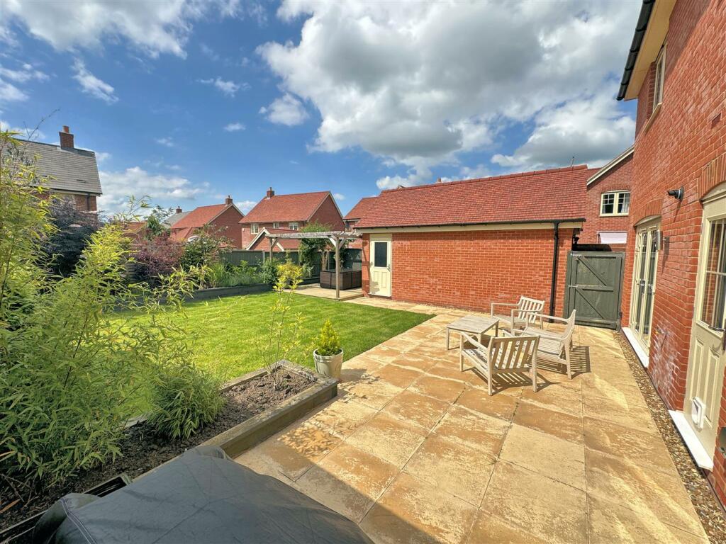 New Garden 3.jpg