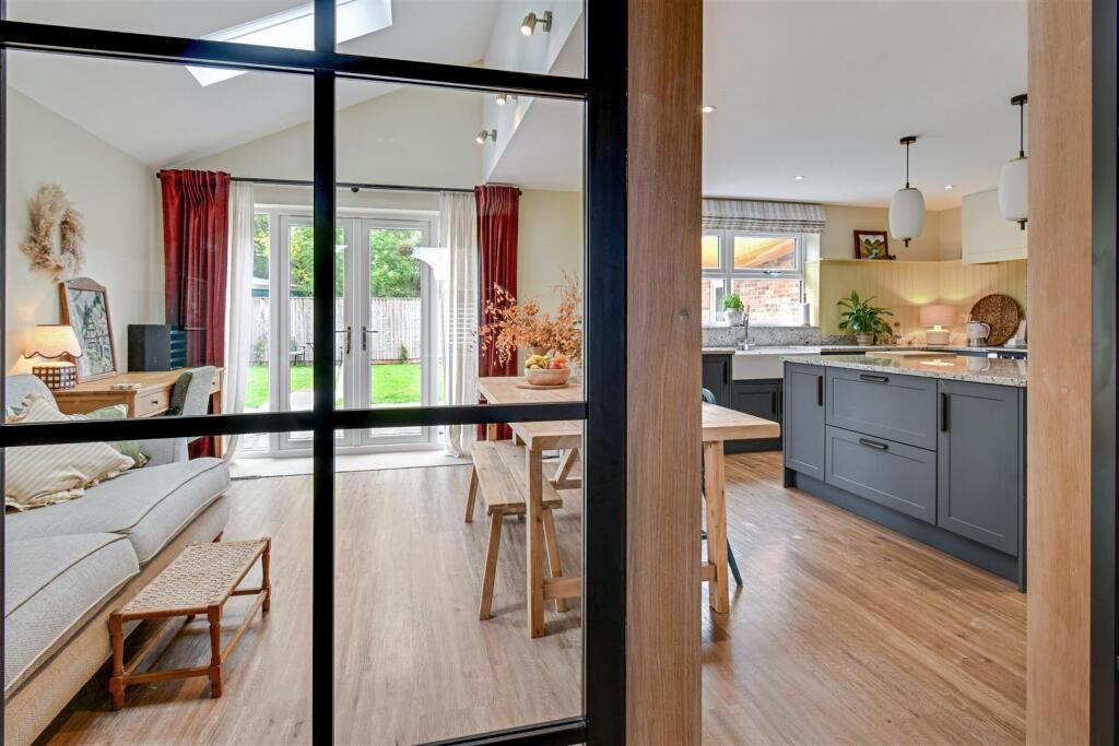 LOUNGE INTO KITCHEN