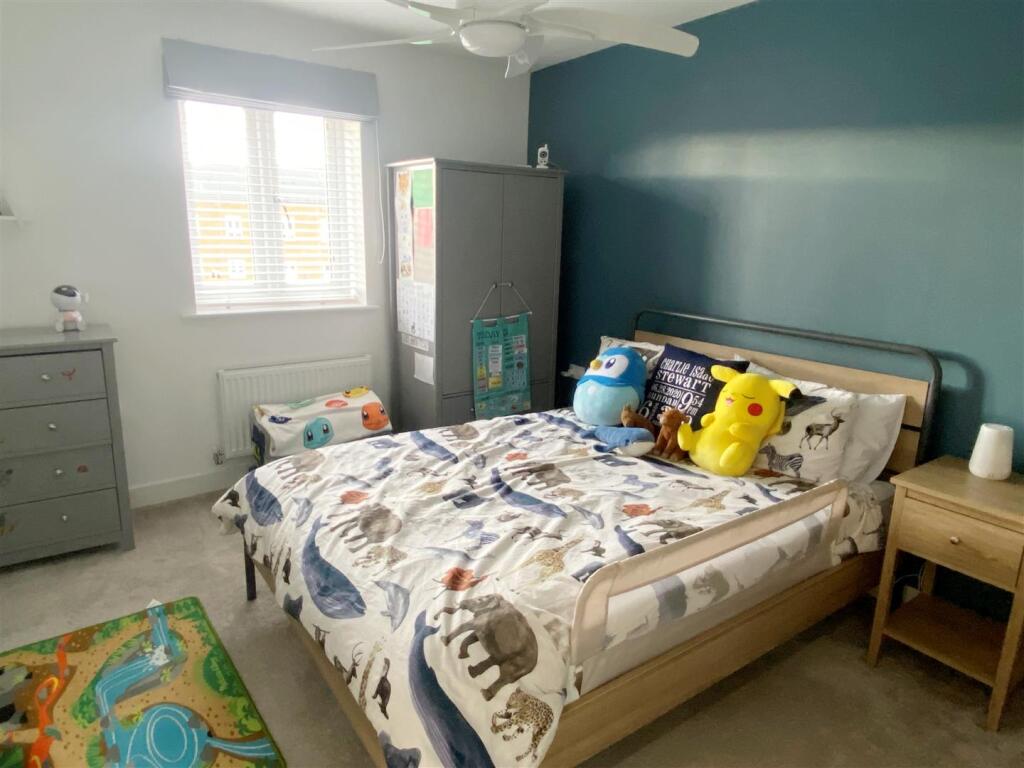 Bed 2.JPG