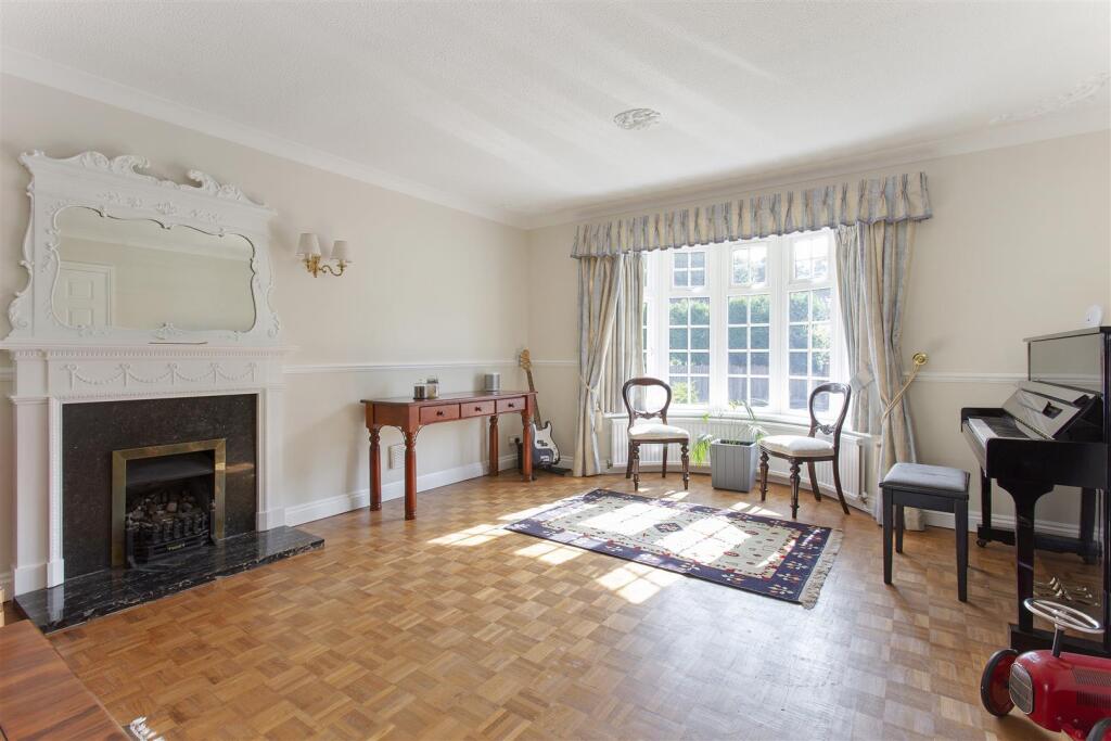 77694_7-The-Poplars-Ascot (16).jpg