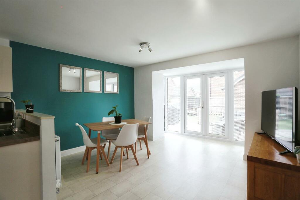 Open Plan Kitchen / Diner / Living Space