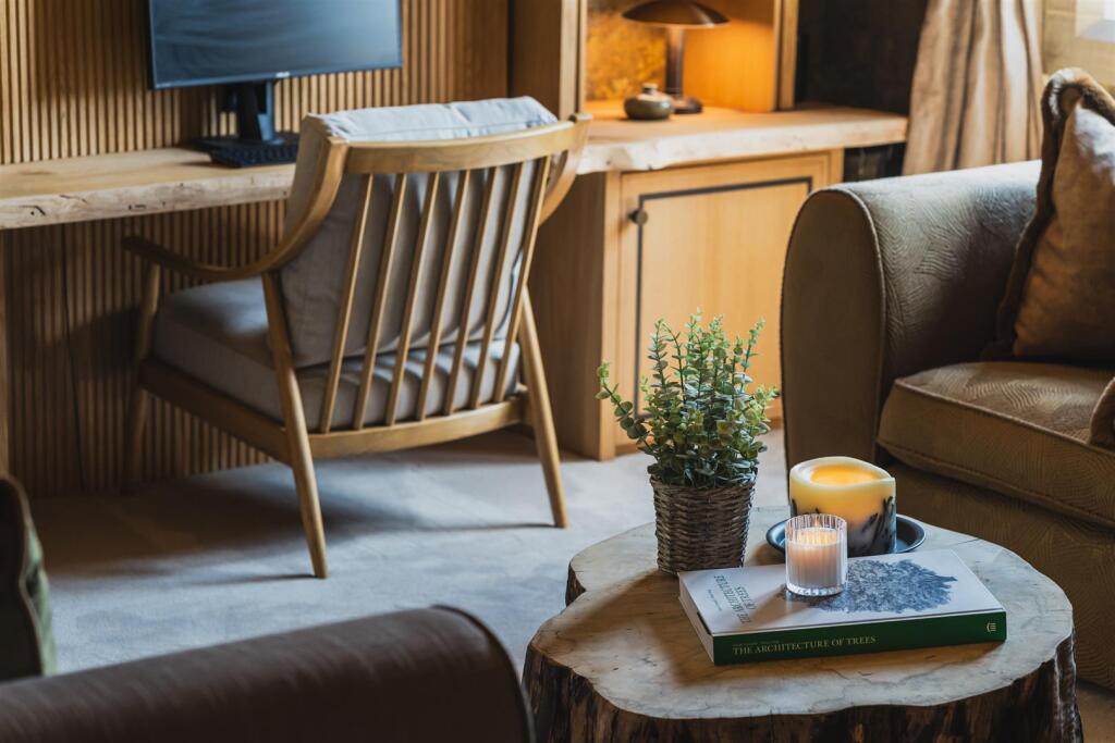 Snug/Library