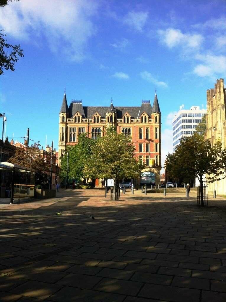 Gladstone_Building