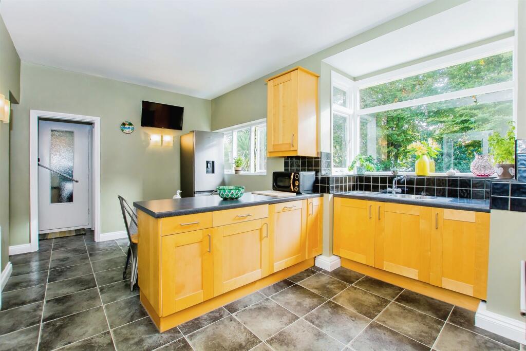 Kitchen/Breakfast Room