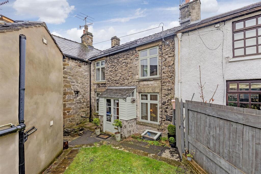 Front External-1.jpg