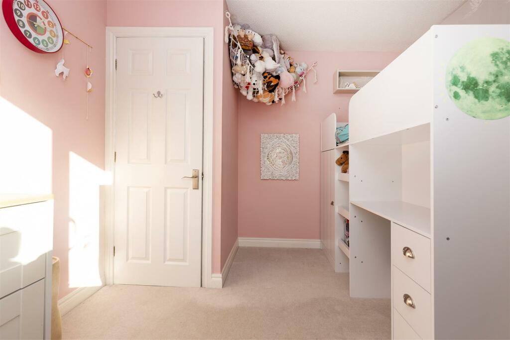 Bramleys Estate Agents - Chadwick Hall Gardens - M