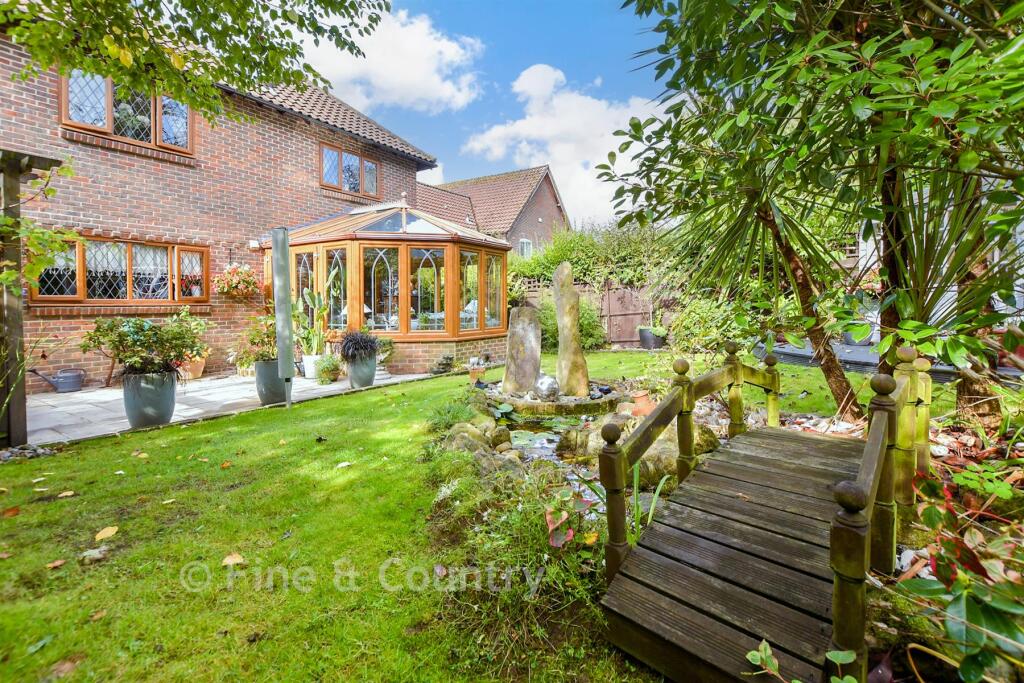 External Lifestyle Photograph