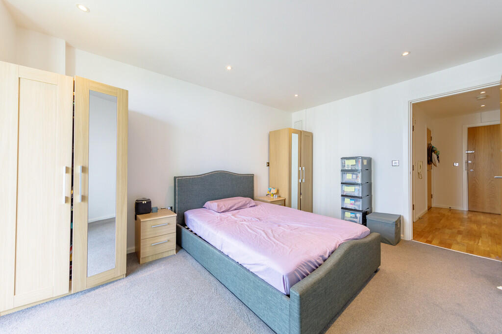 266 AP BEDROOM 