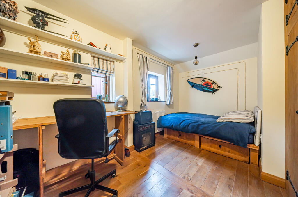 BEDROOM 3