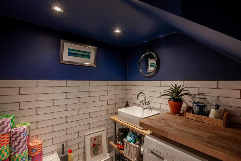 11 Prior Park Road-41.jpg