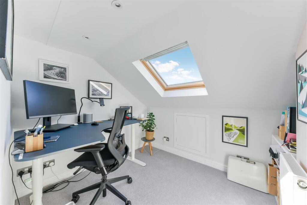 PEPYS ROAD, 144-1.jpg