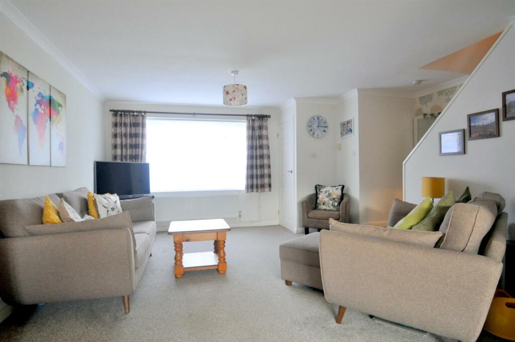 Sitting Room Area.