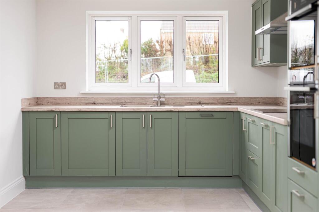 Plot_12_Kitchen_5.jpg