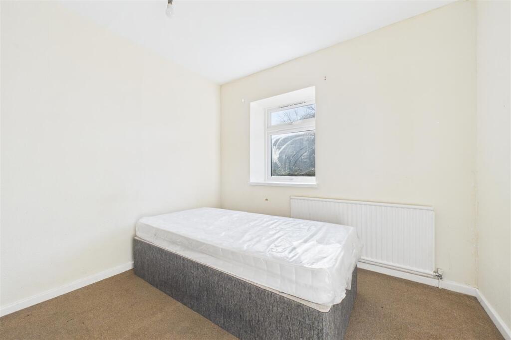 91 Redford Crescent, Withywood, Bristol BS13 8SA |