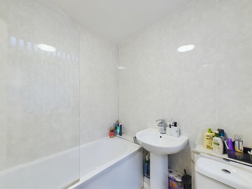 CAM01835G0-PR0153...