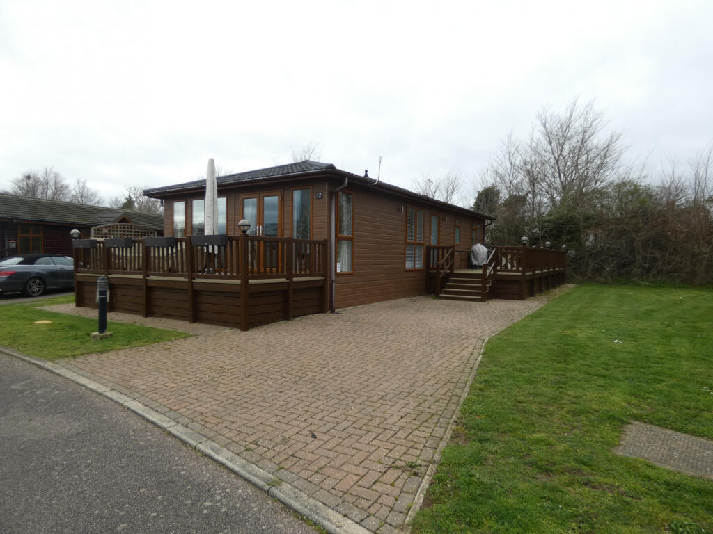 2 Bedroom Lodge for Sale