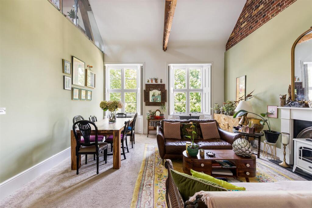 Friday Hill House E4