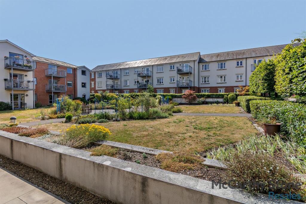 8659713-exterior01-800.jpg
