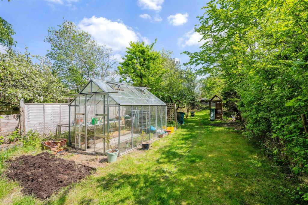 LOWER HILL ROAD (5).jpg