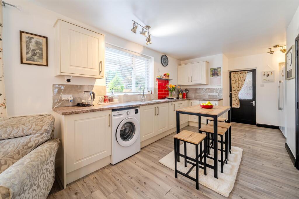 38 Stratford Road, Roade (14).jpg