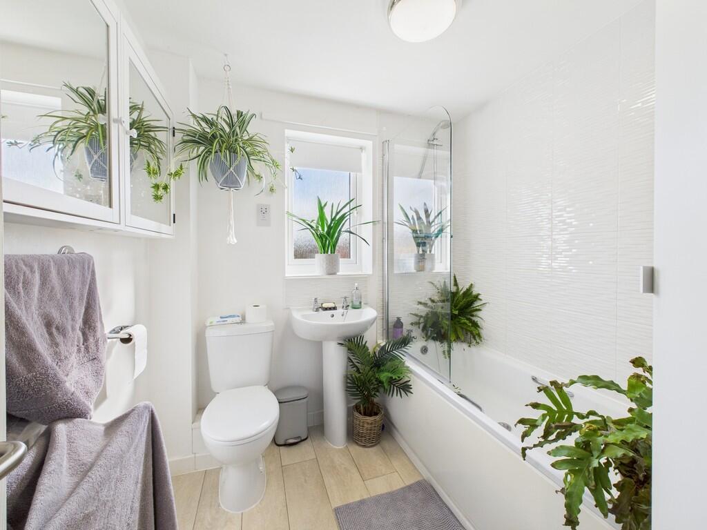 CAM02854G0-PR0447...