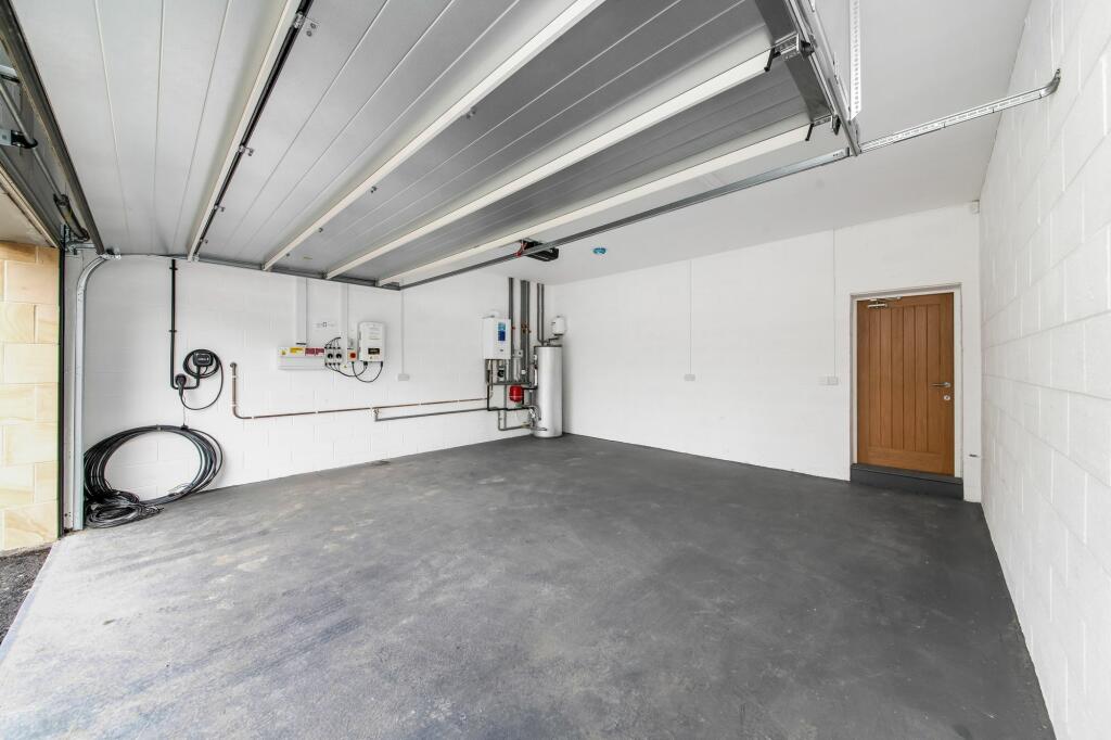 INTEGRAL GARAGE