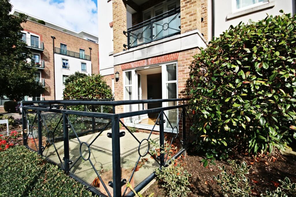 3 Holford Way - Exterior-patio 2