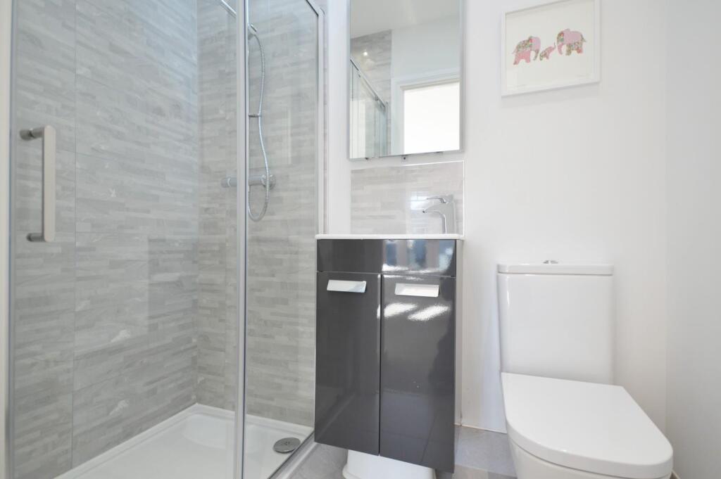 En Suite Shower Room