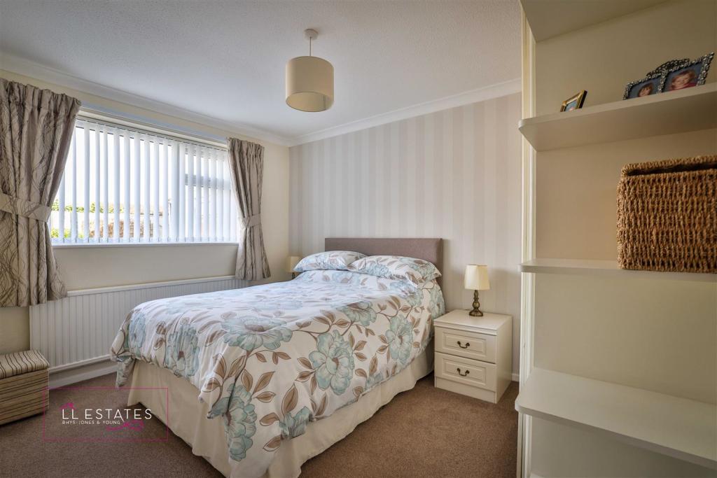 Bedroom 2.jpg