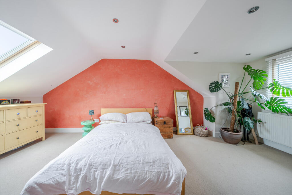 1395536-12-695d0d...